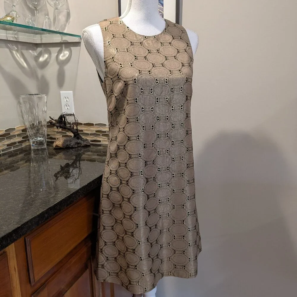 Helene Berman London Sleeveless Metallic Sleeveless Lined Gold Shift Dress Sz 6